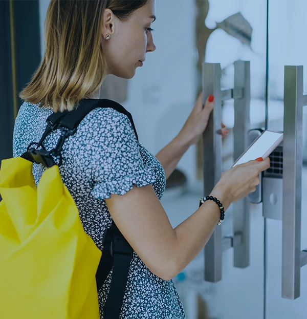 system kontroli dostępu w biurze